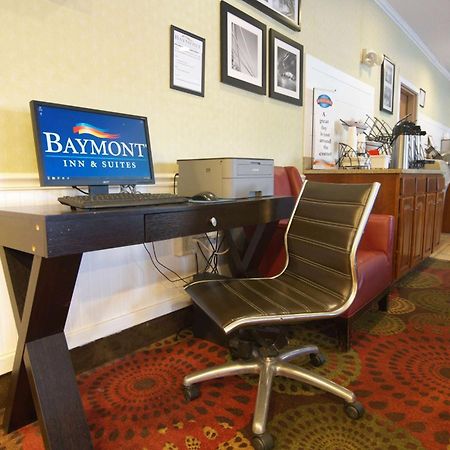 Baymont By Wyndham Portage Hotel Bagian luar foto