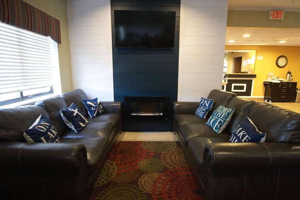 Baymont By Wyndham Portage Hotel Interior foto